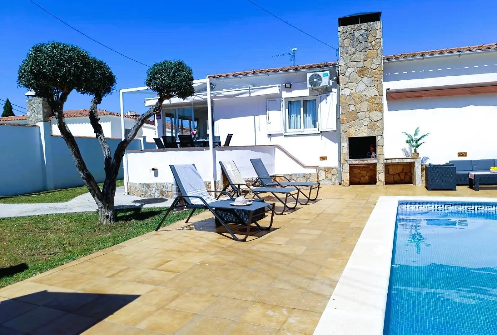 Chalet Casa Xavet, Piscina Privada Aire Acondicionado Free Villa L'Escala Spain
